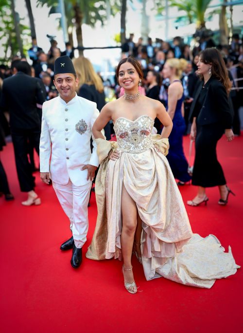 Image 2 - Bhupendra Khanal and Sneh Sharma, Co-founders, Dogsee Chew